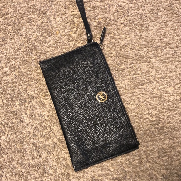 Michael Kors Black Leather Clutch Wristlet - Picture 1 of 7